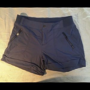 COPY - Athleta Trekkie Shortie